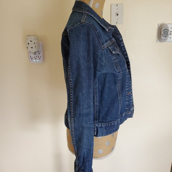 Gap Denim Jacket   Medium. - Picture 2 of 9